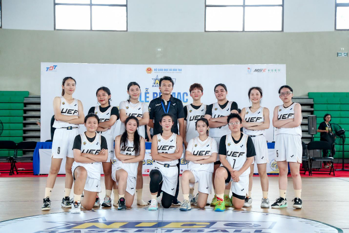 UEF tạo điều kiện để sinh viên tự tin bộc lộ tài năng và đam mê