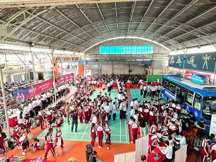 Toàn cảnh chương trình HIUCARE