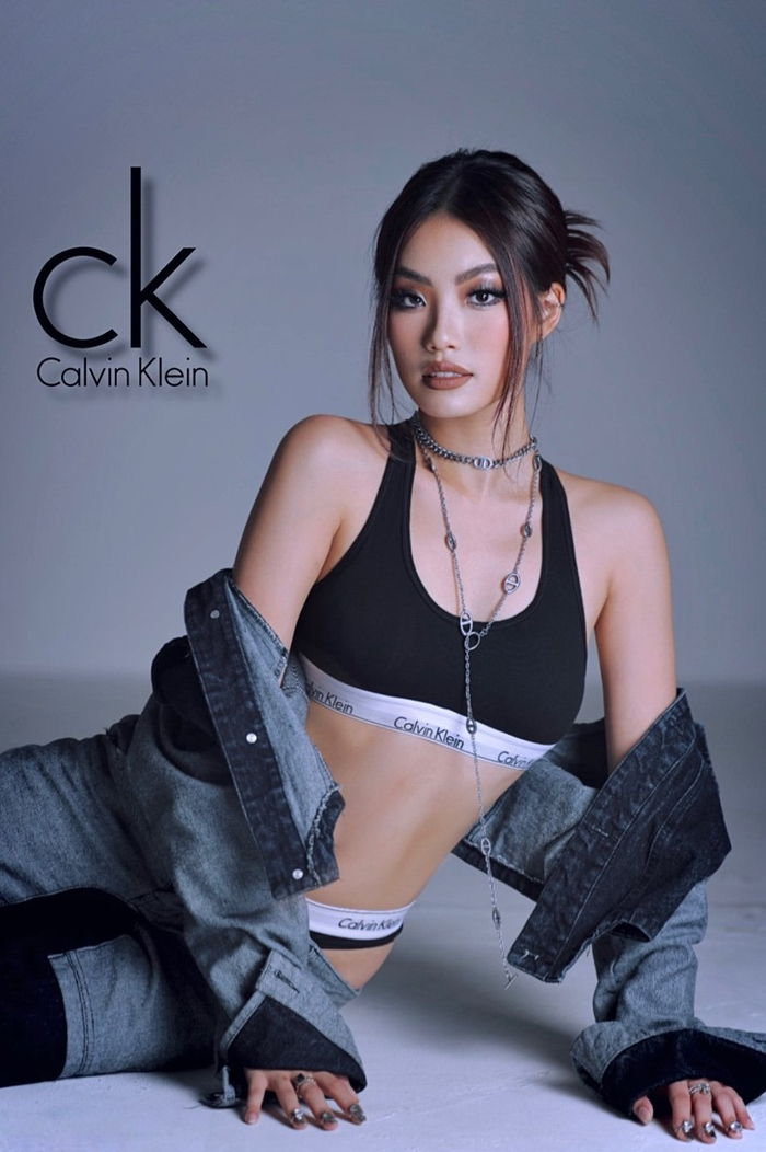 Lâm Châu đầy cá tính trong bộ ảnh chụp Campaign Calvin Klein. ( Nguồn IG: _.harleynguyen._)