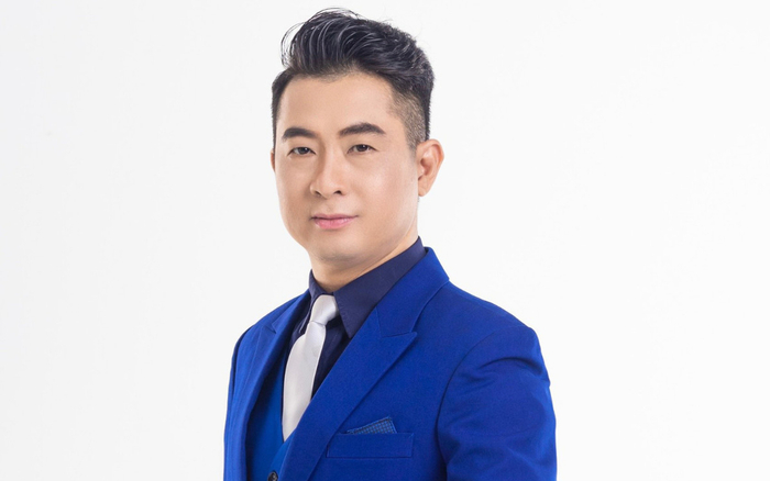 Ca sĩ - nhạc sĩ Lê Anh Tuấn gây xúc động với ca khúc 'Vầng sáng Hồ Chí Minh' Ảnh 2