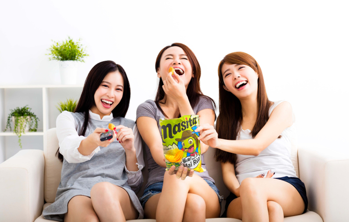 Giới trẻ hào hứng trải nghiệm bánh Masita