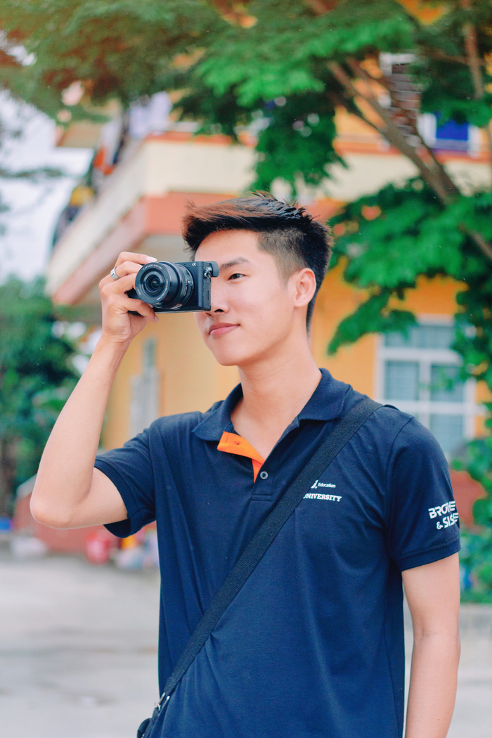  Zoom in gu thời trang đỉnh chóp của nam sinh ĐH FPT Đà Nẵng Ảnh 5