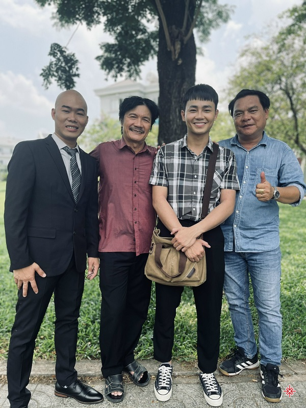 Kênh Cú đấm thép TV của Phan Đình Huy ra đời với tâm ý: kết nối các mạnh thường quân với những mảnh đời bất hạnh.