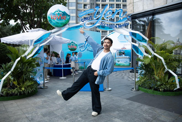 Theo chân Lý Thành Cơ vào bên trong nào!!!