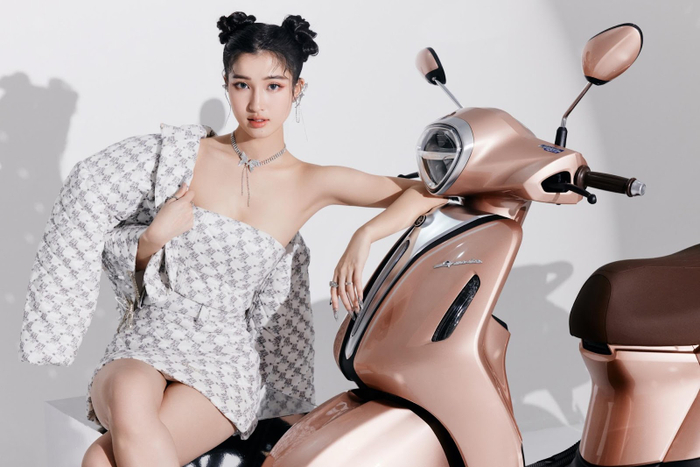 Tiết kiệm xăng và ứng dụng kết nối thông minh là hai tính năng khiến Phương Nhi yêu thích Yamaha Grande.