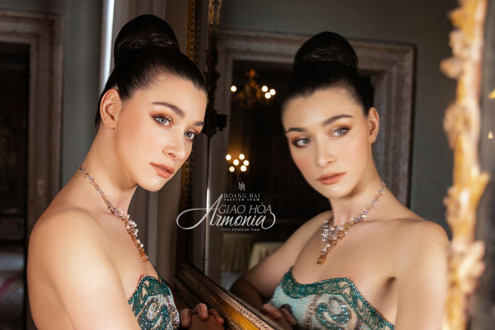  Dàn mẫu Việt Nam - Italy trình diễn trang sức CAO Fine Jewellery trong show NTK Hoàng Hải Ảnh 2