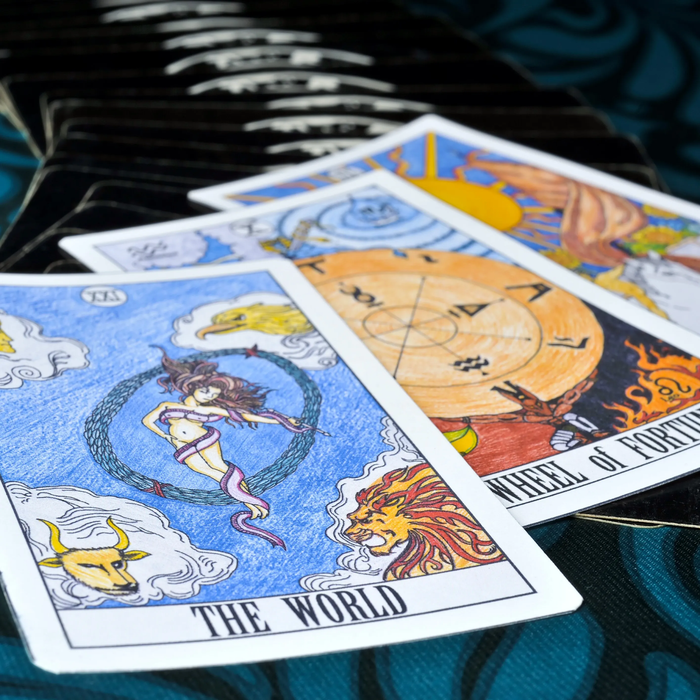 Nhờ việc bói Tarot tình yêu sắp tới, giúp bạn đưa ra cách giải quyết chính xác nhất