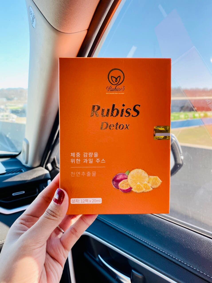 Sản phẩm được điều chế dưới dạng nước có vị hoa quả vô cùng dễ uống