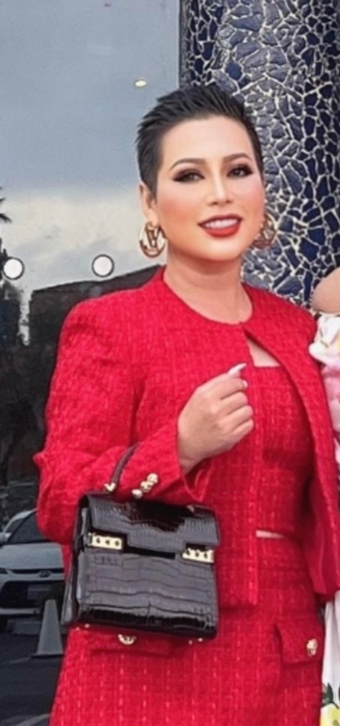 Nữ CEO là người nổi tiếng sở hữu những chiếc túi xách thương hiệu xa sỉ trên thế giới.v