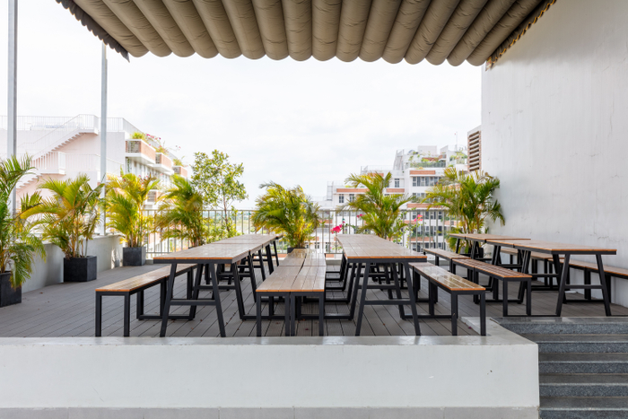 Trường ĐH FPT phân hiệu TP. HCM cũng có những khu tự học ngoài trời vừa thoáng mát vừa đầy cảm hứng học tập.