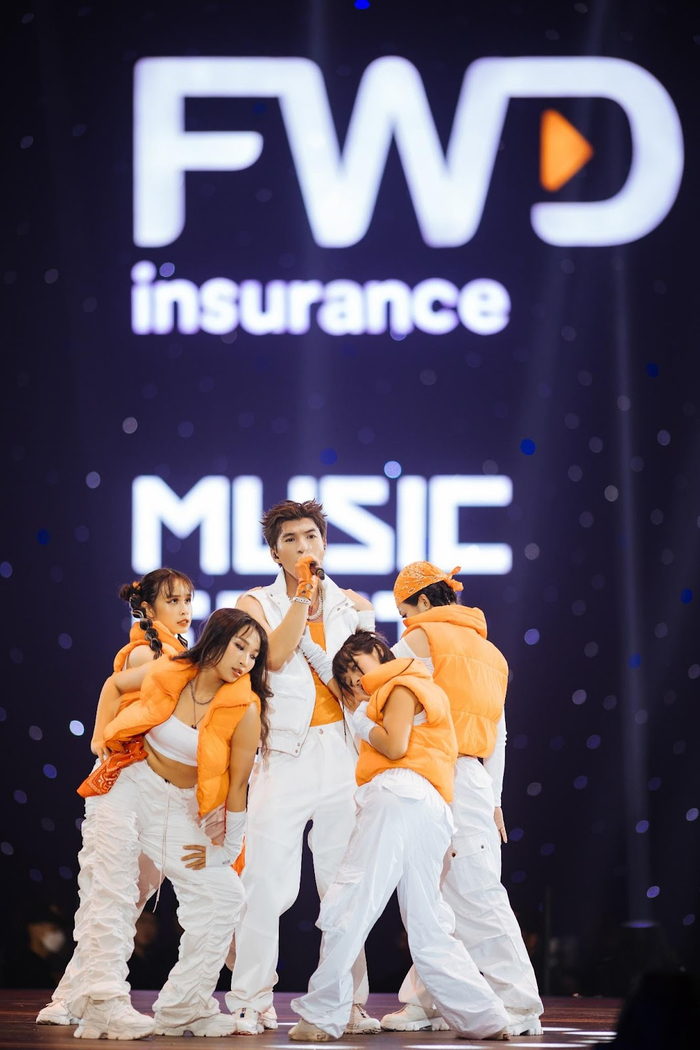  Hoàng Thùy Linh, HIEUTHUHAI, MONO, Jack,... bùng nổ tại FWD Music Fest 2023 Ảnh 3