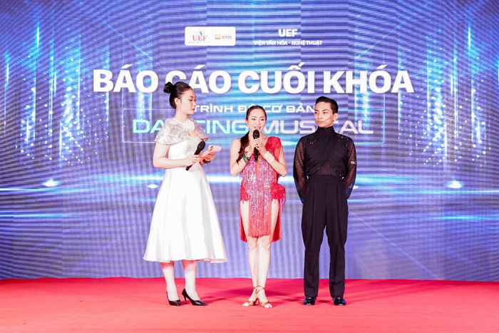 “Các bạn có rất nhiều năng lượng, sức trẻ và đam mê. Hương tin rằng sau lớp học này các bạn sẽ có những cánh cửa mới mở ra và sẽ tiếp tục vững bước hơn với đam mê của mình” - Kiện tướng Thu Hương nhận định.