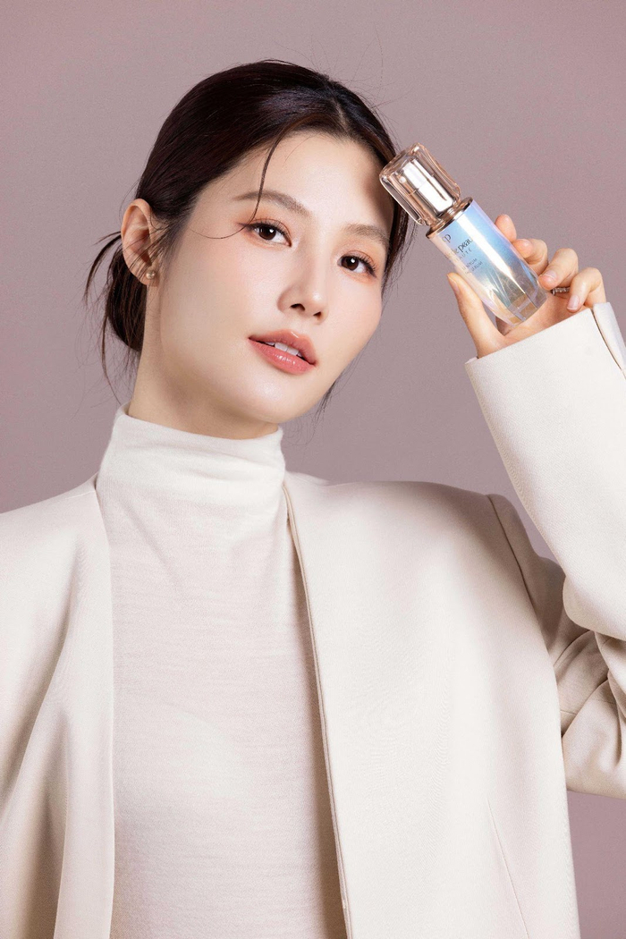 Diễm My có thêm nhiều kiến thức sau chuyến tham dự hội thảo của Clé de Peau Beauté tại Nhật Bản.