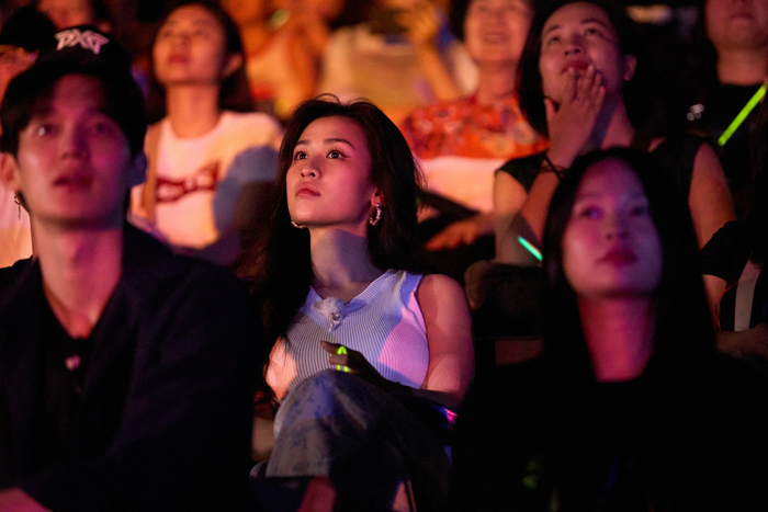 Điều khiến Quyên Qui ấn tượng là khoảnh khắc được xem bắn pháo hoa khi show diễn kết thúc.