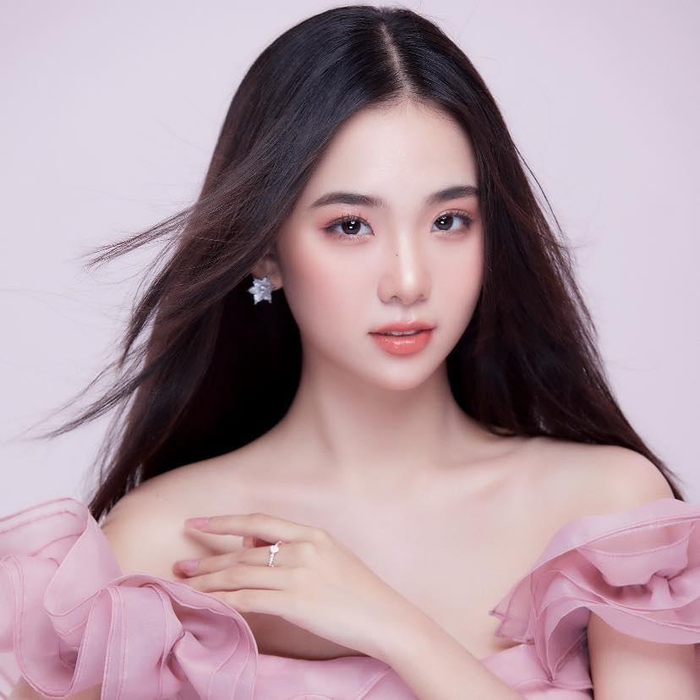 Ngô Trúc Linh – Nữ nghệ sĩ triển vọng, tài năng trong làng giải trí Việt Ảnh 1