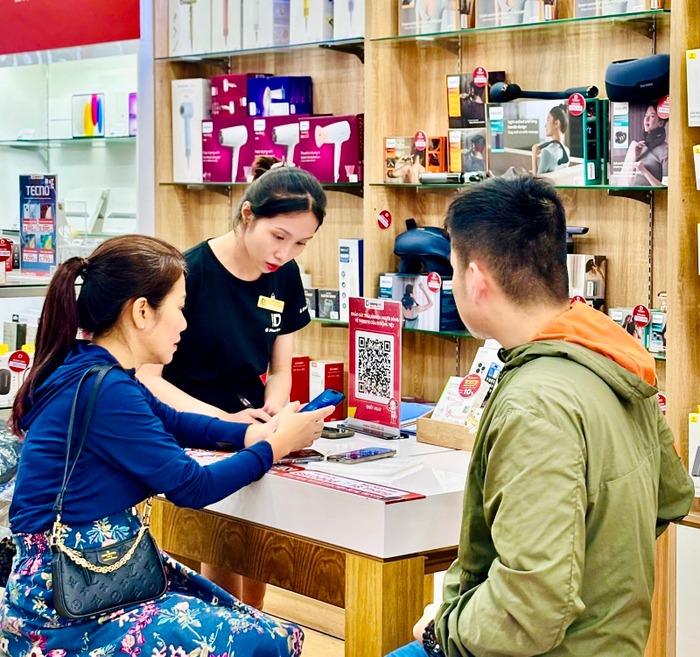 Đa dạng các hình thức thanh toán trả chậm 0% lãi suất để người dùng dễ dàng mua sắm.