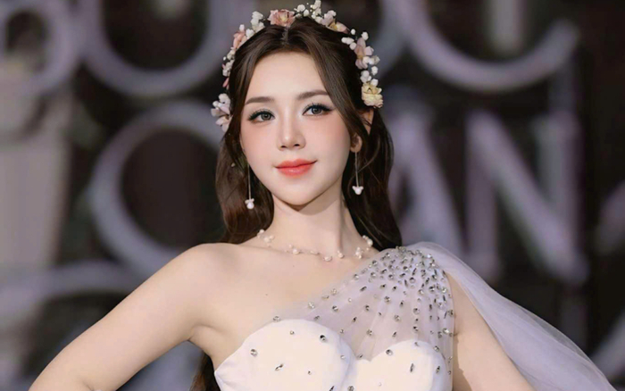 Diễn viên Quỳnh Kool hoá công chúa với trang sức ngọc trai của HAMIA Ảnh 2