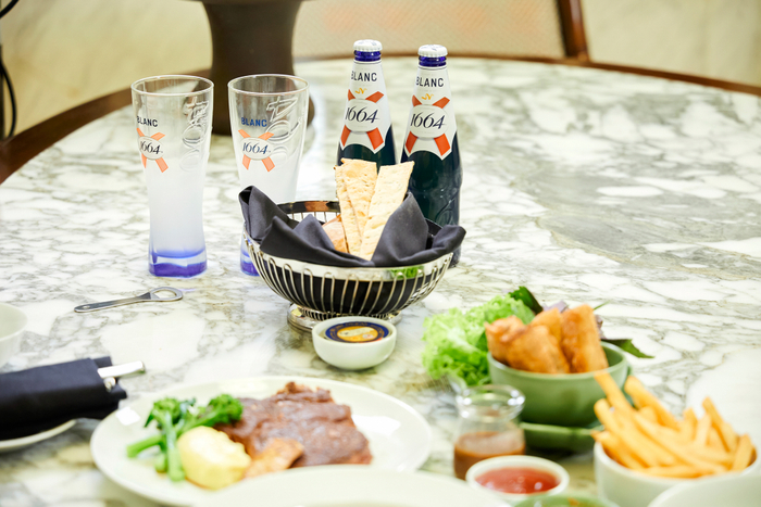 1664 Blanc – thức bia nổi tiếng đến từ Pháp với lịch sử hơn 350 năm hình thành và phát triển1664 Blanc – thức bia nổi tiếng đến từ Pháp với lịch sử hơn 350 năm hình thành và phát triển