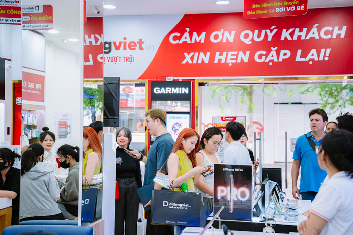 Khách hàng tin chọn Di Động Việt để mua sắm thiết bị di động chính hãng