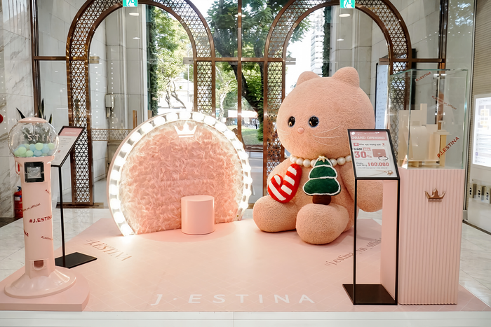 Thương hiệu trang sức đình đám toàn cầu chính thức đổ bộ lễ hội cuối năm tại Việt Nam Ảnh 4