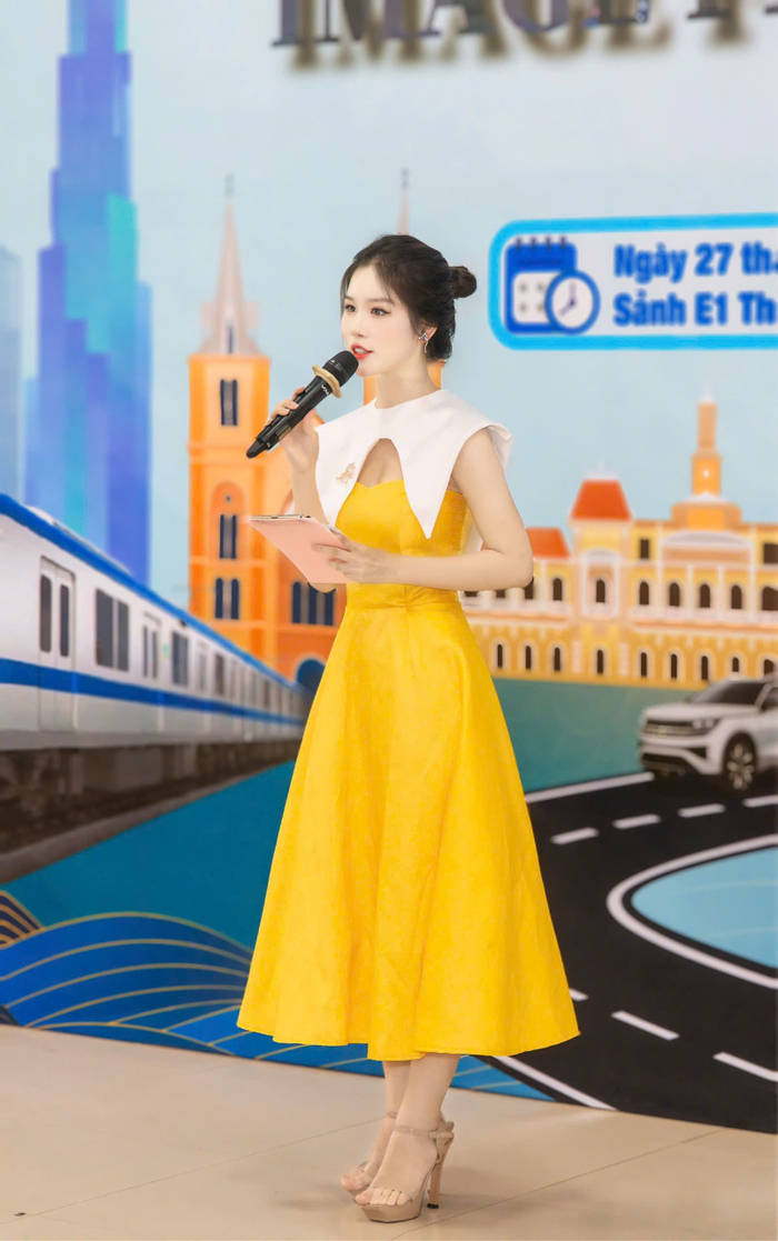 Sinh viên Quan hệ công chúng HUTECH giành ngôi Quán quân Én Sinh viên 2024 Ảnh 2