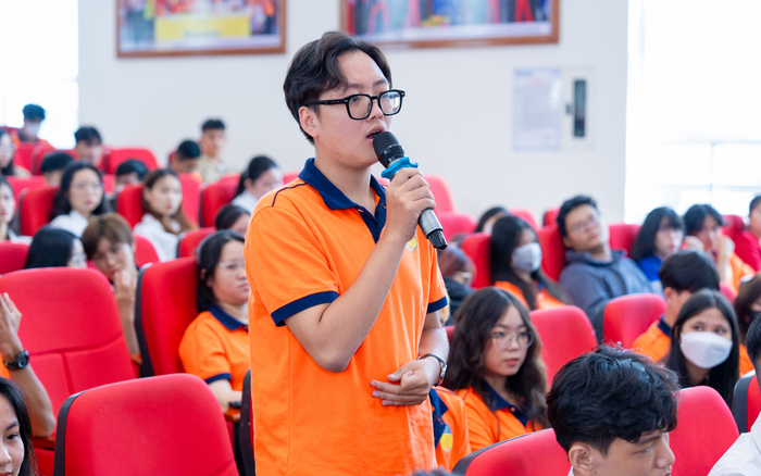 Tranh thủ 'bỏ túi' loạt bí kíp để năng động, sáng tạo như sinh viên HUTECH Ảnh 2