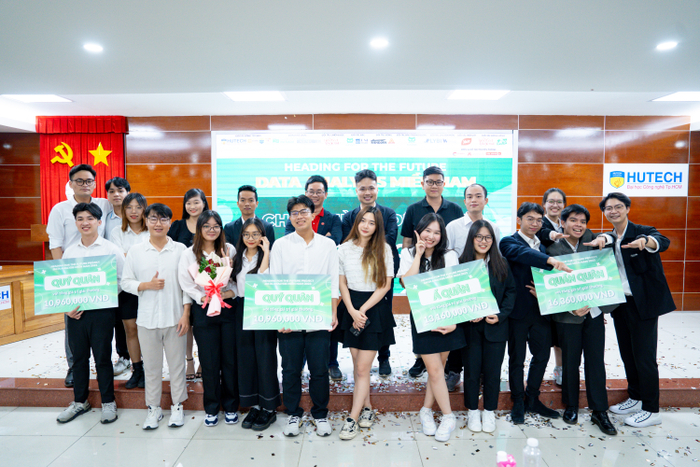 Các cuộc thi kiến thức là 'điểm hẹn thân quen' của thành viên thuộc các CLB học thuật