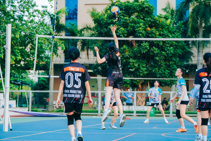 Hệ thống sân tập luôn được nâng cấp là 'sàn diễn' cho các tài năng trẻ luyện tập, tỏa sáng