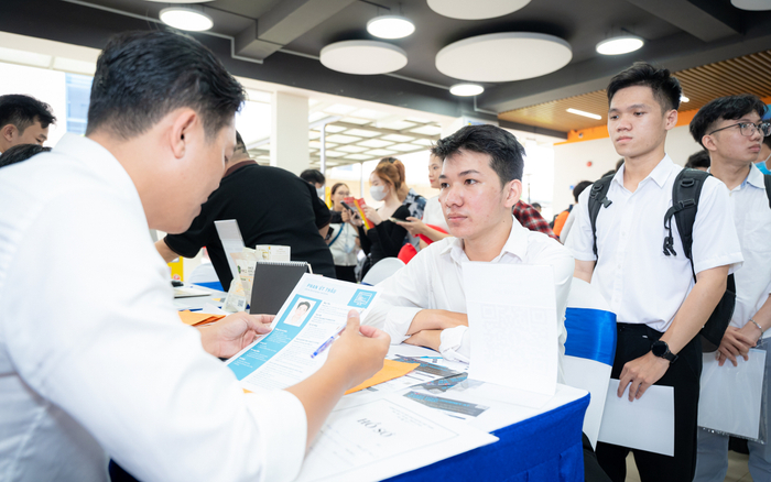 Gần 50 doanh nghiệp 'săn' nhân sự công nghệ chất lượng tại HUTECH IT OPEN DAY 2024 Ảnh 2