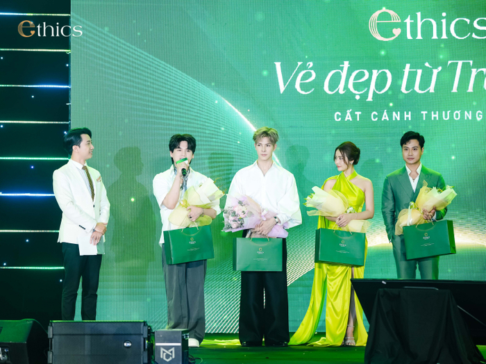 Dàn khách mời đặc biệt tại sự kiện