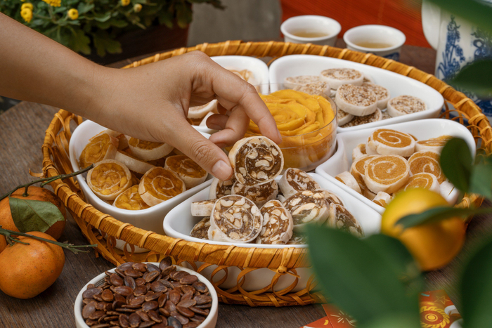 Phân phối bởi Đặc Sản Ngon Lành, trái cây cuộn Đồng Tháp làm theo công thức ít đường và không hương liệu giảm gần 41% từ 315.000 đồng xuống còn 185.000 đồng tại https://shopee.vn/a-i.153683739.18958994048