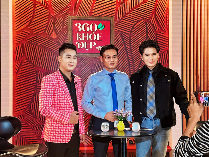 Nhạc sĩ - ca sĩ Lê Anh Tuấn ra mắt MV nhạc nhẹ 'Nơi này vắng em' đậm chất Châu Âu Ảnh 5