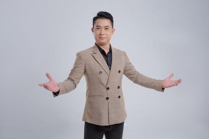 Nhạc sĩ - ca sĩ Lê Anh Tuấn ra mắt MV nhạc nhẹ 'Nơi này vắng em' đậm chất Châu Âu Ảnh 1