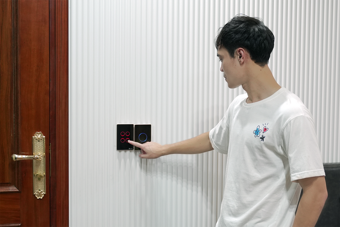 Công tắc cảm ứng thông minh với đèn led sang trọng, chạm mở nhẹ nhàng