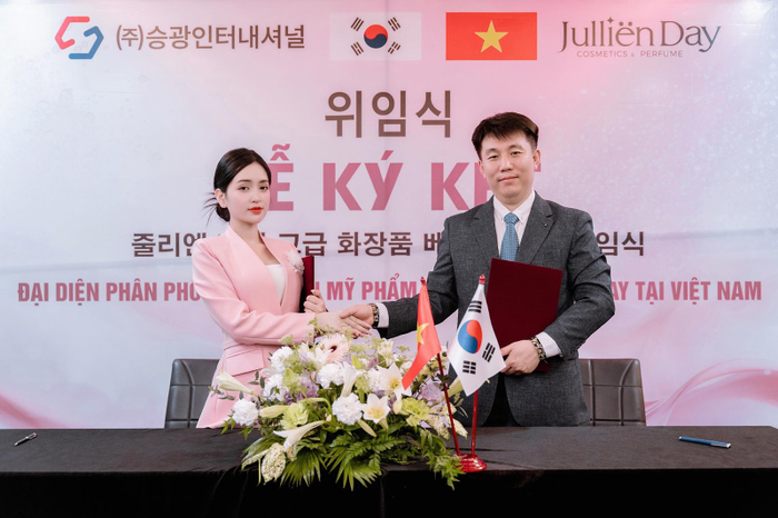 Jullien Day tại Việt Nam được nhà máy Jullien Day tại Hàn Quốc tin tưởng và triển khai mở rộng nhiều cửa hàng tại Việt Nam.