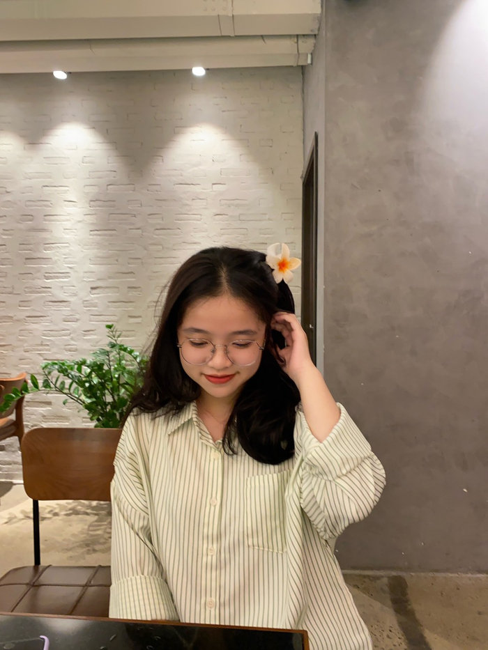 Nữ sinh nhận thấy kỹ năng tiếng Anh tốt giúp mình có nhiều cơ hội phát triển trong bối cảnh quốc tế hoá