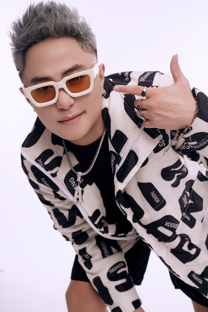 DJ Chiao (tên thật là Bùi Quang Cường, 1997)