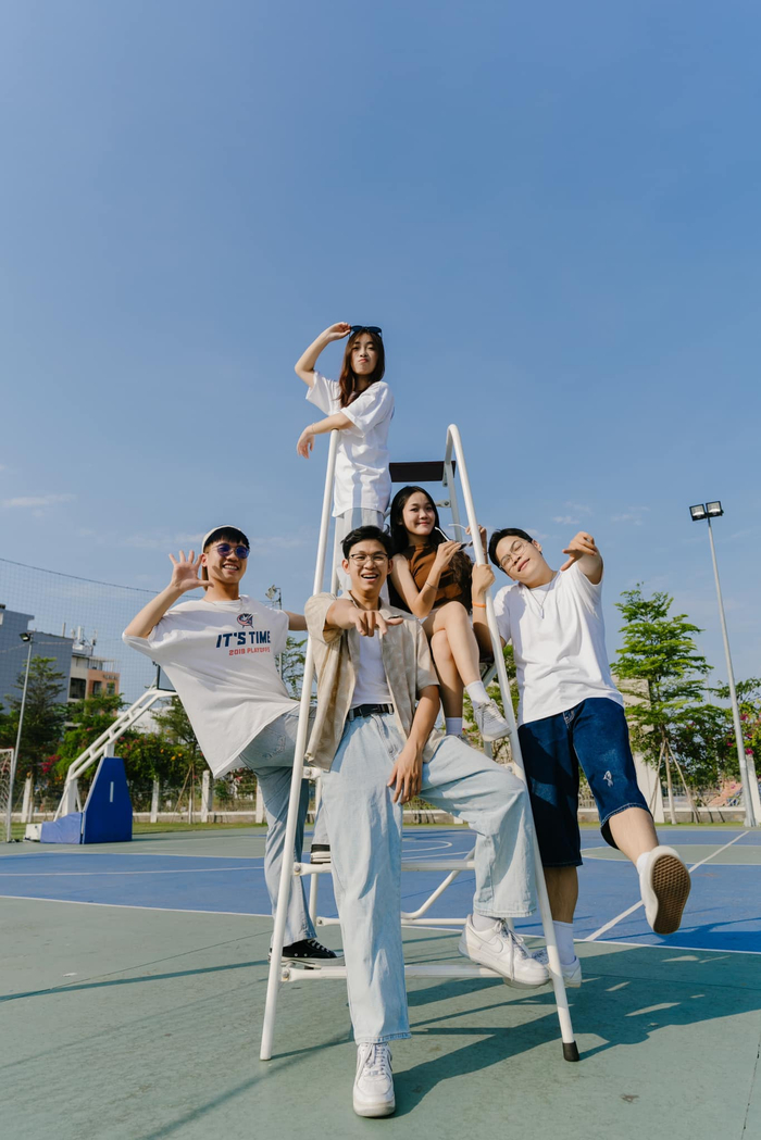 Mê các nam thần bóng rổ thì mình ghé khu liên hợp thể thao chụp ảnh xem sao, biết đâu lại rung rinh vì một anh bạn nào đó