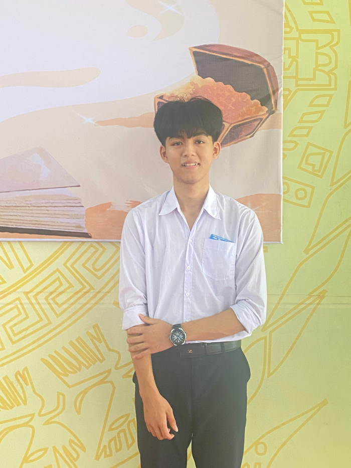 Bảo Nguyên đã nhanh chóng xác nhận học bổng vào Trường ĐH FPT và đang chuẩn bị tốt cho kỳ thi tốt nghiệp THPT sắp tới