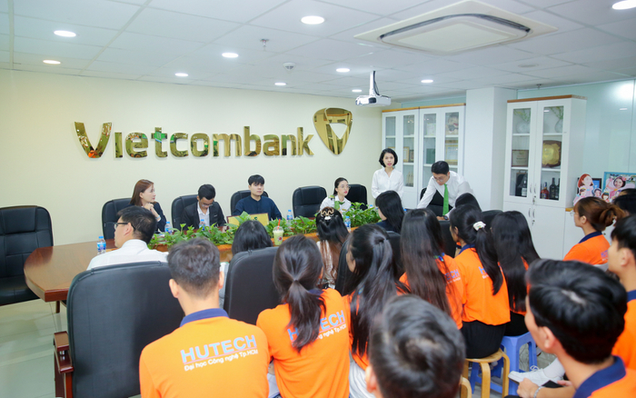 Những kiểu giảng đường 'không điểm số' khiến sinh viên HUTECH mê đắm Ảnh 2