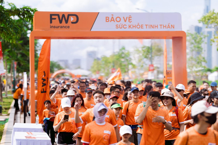 Các “vận động viên” vô cùng hào hứng trên đường chạy.