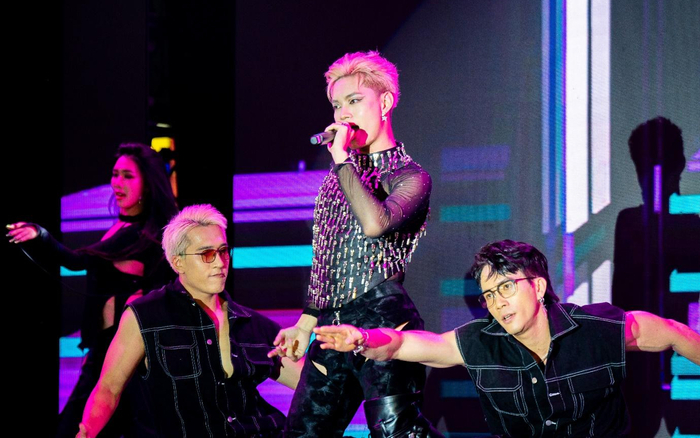 'Anh trai' Pháp Kiều, DJ Mie quẩy tung đại tiệc âm nhạc Sóng 2024 của sinh viên HUTECH Ảnh 2