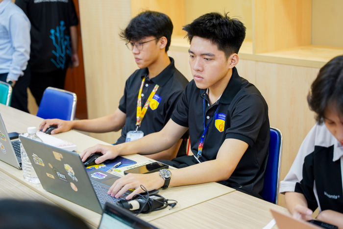 Học CNTT tại HUTECH, Gen Z trải qua những kiểu học cực “chất”