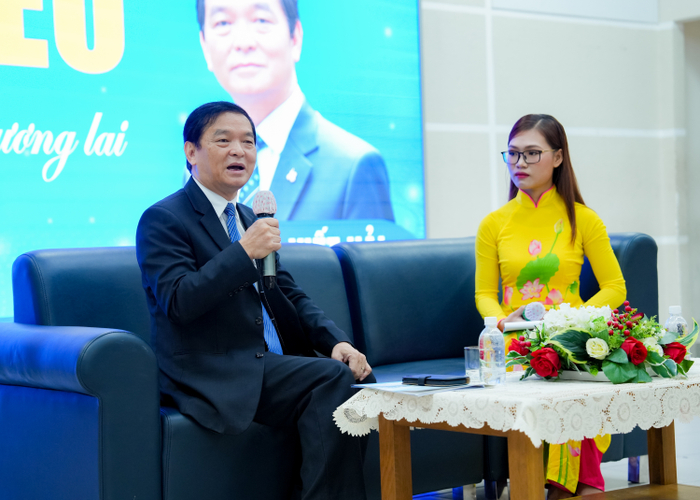 Sinh viên HUTECH khai phá tiềm năng làm chủ với chuỗi đối thoại cùng CEO Ảnh 1