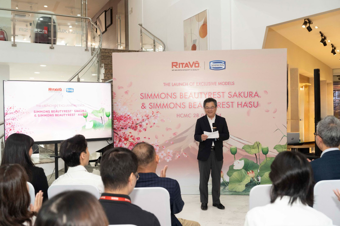 Ông Ito Masafumi - Chủ tịch Simmons Japan và Châu Á chia sẻ niềm vui khi được đồng hành cùng giấc ngủ của người Việt Nam.