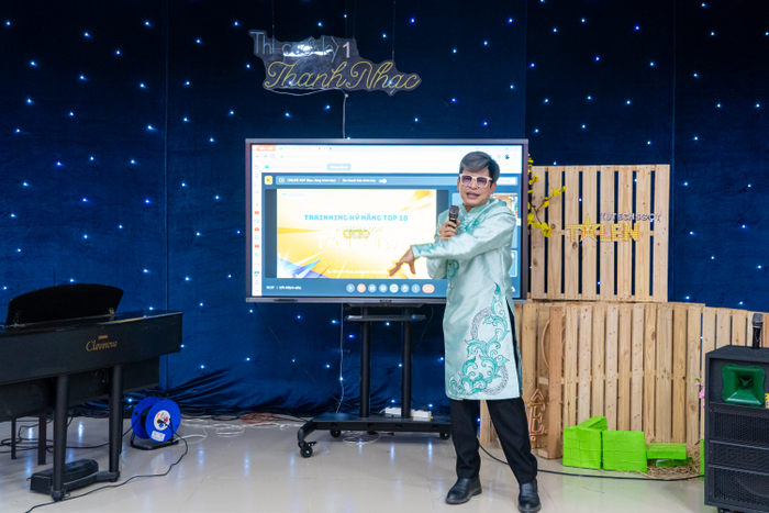 Đồng hành cùng các tài năng trẻ là dàn cố vấn chuyên môn giàu kinh nghiệm