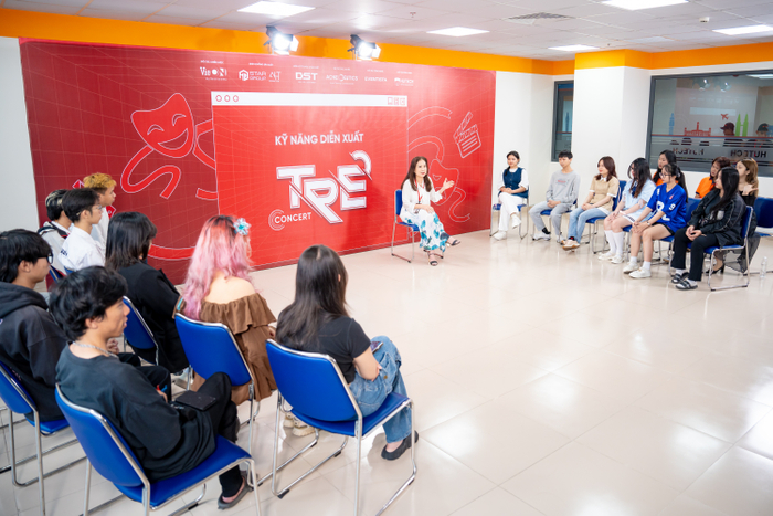 Nhiều kỹ năng giá trị được người trong nghề chia sẻ đến sinh viên tại chuỗi workshop