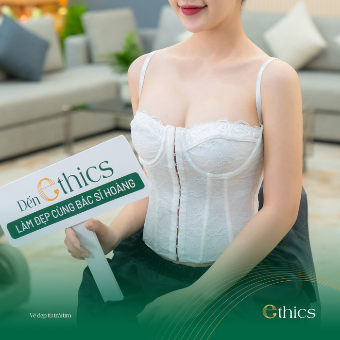 Chị Mai dành tặng bộ ảnh feedback với vòng 1 quyến rũ