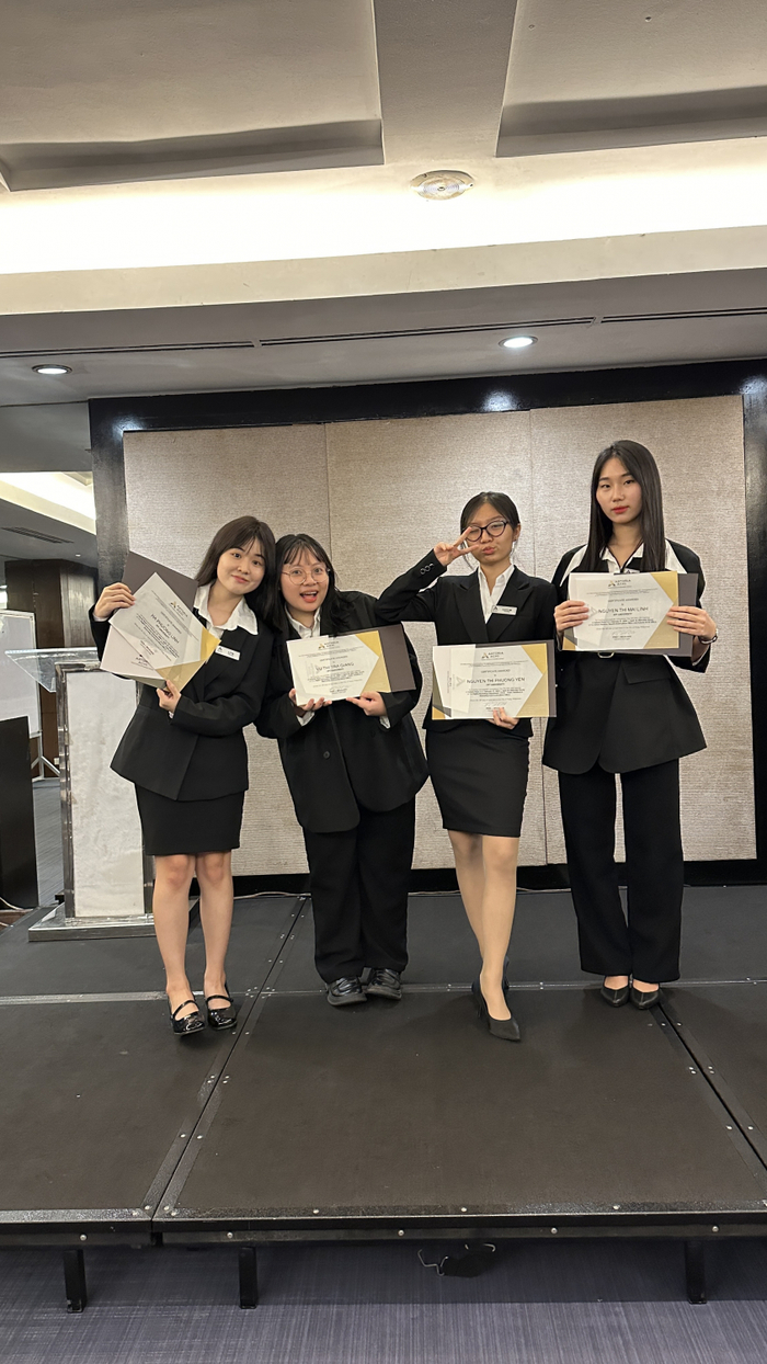 Chuyến OJT với những khóa đào tạo thú vị, thiết thực giúp Giang và các bạn hiểu thêm về nghề.