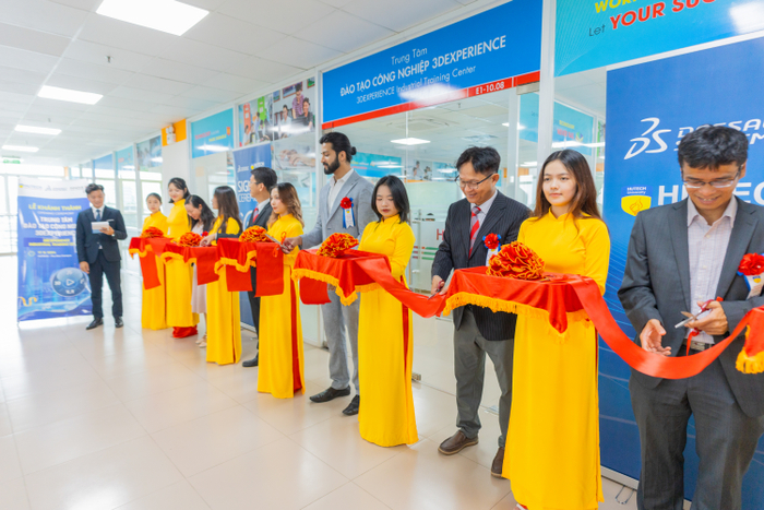 Khánh thành Trung tâm Đào tạo Công nghiệp 3DEXPERIENCE